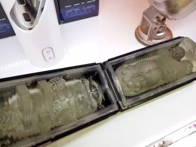 　男性产品中的热销品主要就是飞机杯和延时产品。